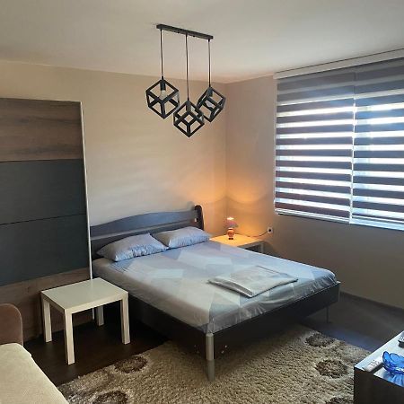 Arni Apartments Donja Vrezina Eksteriør billede